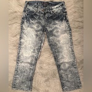 Silver Aiko Capri sz. 26